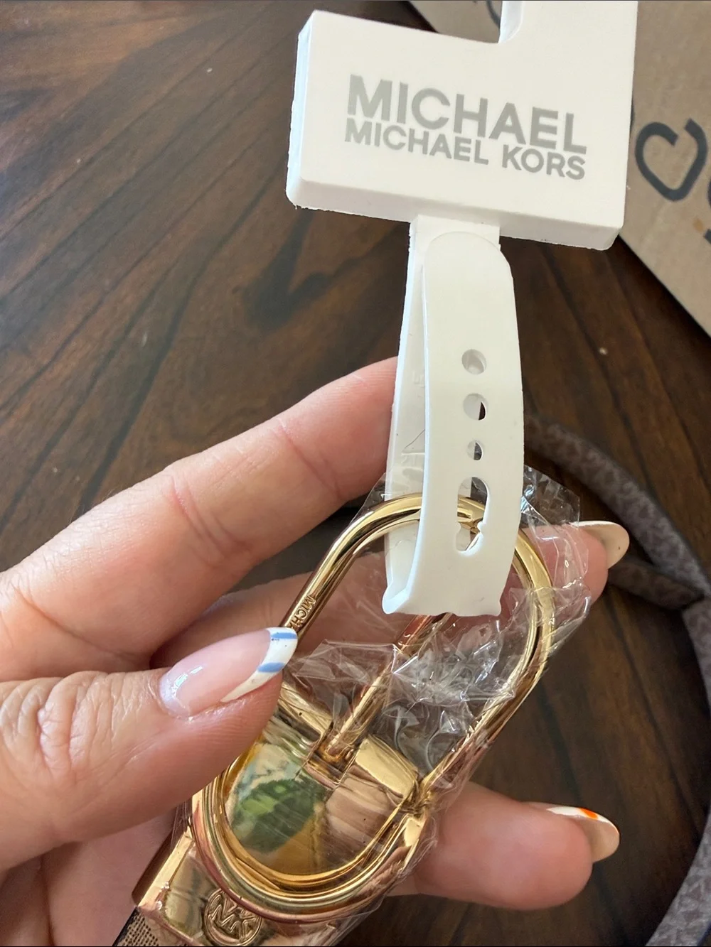 MICHAEL-Michael Kors-reversible -Brown and Tan Belt w/ Gold Buckle- Size XL- NWT